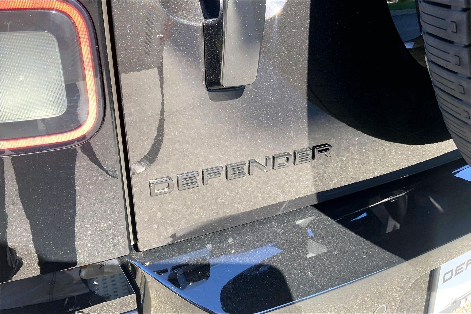 New 2026 Land Rover Defender 110 S AWD/4WD image 15