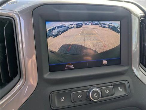 Used 2021 Chevrolet Silverado 1500 Custom image 12