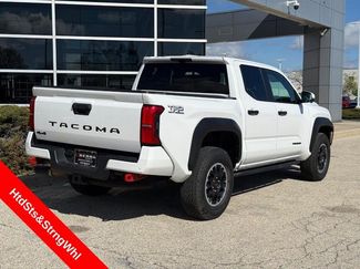 Used 2025 Toyota Tacoma TRD Off-Road w/ TRD Off Road Premium Package AWD/4WD video 3