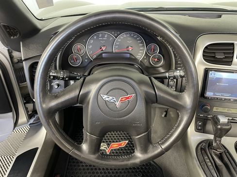 Used 2005 Chevrolet Corvette Convertible w/ Preferred Equipment Group image 33