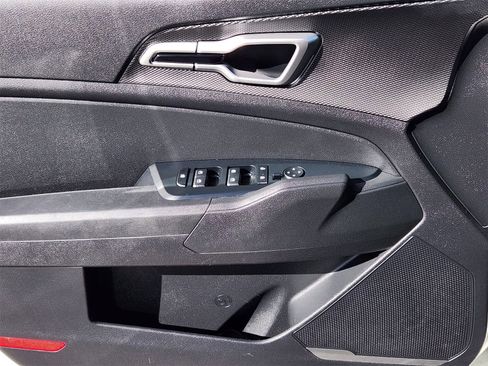 Certified 2024 Kia Sportage LX image 21