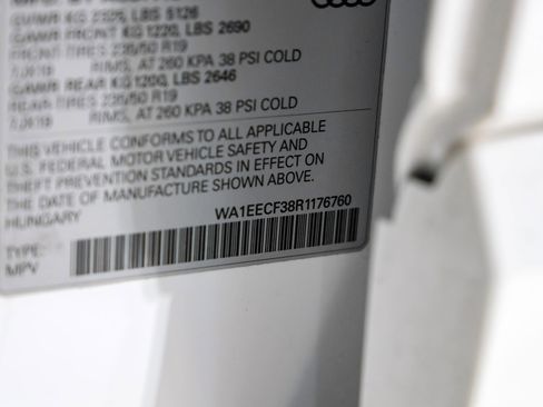 Used 2024 Audi Q3 2.0T Premium Plus w/ Premium Plus Package image 64