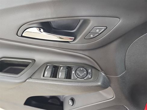 Certified 2023 Chevrolet Equinox LT image 32