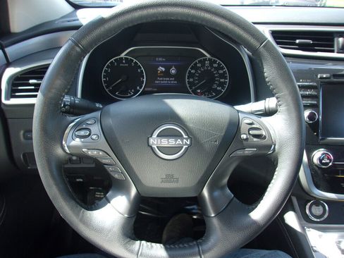 Used 2023 Nissan Murano SV image 13