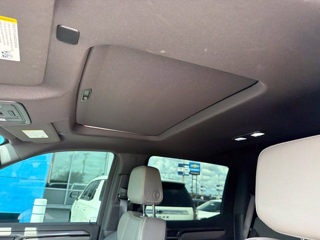 Used 2026 Chevrolet Silverado 1500 ZR2 AWD/4WD image 19