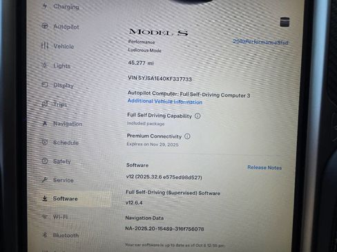 Used 2019 Tesla Model S Performance image 28