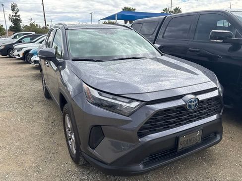 Used 2024 Toyota RAV4 LE AWD/4WD image 2