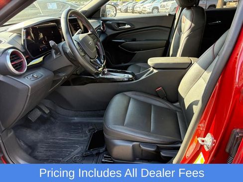 Used 2024 Chevrolet Trax RS FWD image 16