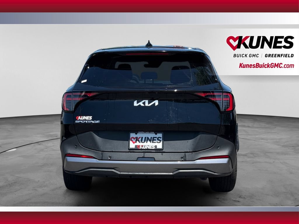 Used 2026 Kia Sportage LX FWD image 9