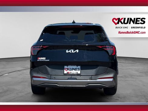 Used 2026 Kia Sportage LX FWD image 9