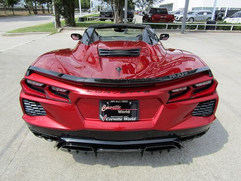 Used 2024 Chevrolet Corvette Stingray Preferred Conv w/ Stealth Interior Trim Package RWD image 6