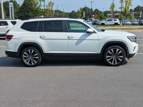 Used 2022 Volkswagen Atlas SE FWD image 3