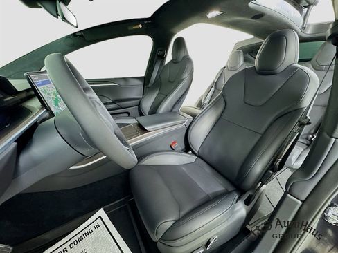 Used 2025 Tesla Model X Base image 11