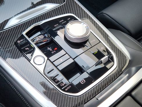 Used 2026 BMW X7 M60i image 19