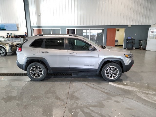 Used 2020 Jeep Cherokee Trailhawk w/ Comfort/Convenience Group AWD/4WD image 8