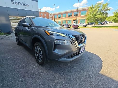 Used 2023 Nissan Rogue SV AWD/4WD image 9