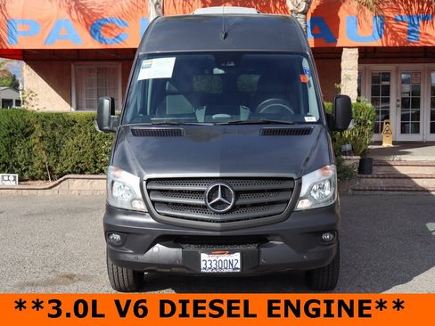 Used 2018 Mercedes-Benz Sprinter 2500 image 3