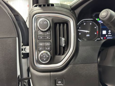 Used 2022 GMC Sierra 2500 Denali image 21