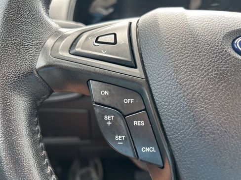 Used 2022 Ford Edge Titanium image 20