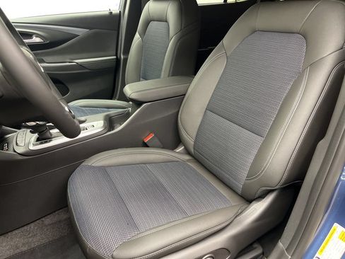 New 2026 Buick Envista Sport Touring w/ Convenience I Package FWD image 8