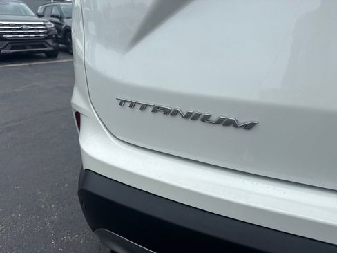 Used 2024 Ford Edge Titanium w/ Equipment Group 301A AWD/4WD image 11
