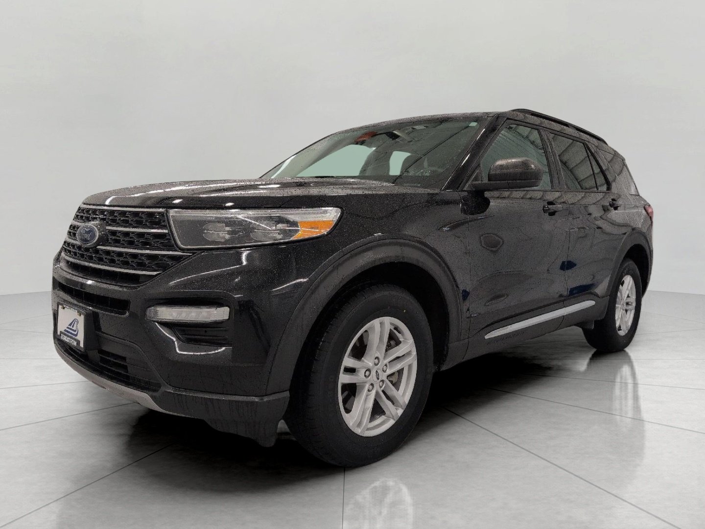Used 2024 Ford Explorer XLT w/ Equipment Group 202A AWD/4WD image 41