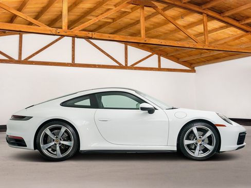 Used 2020 Porsche 911 Carrera RWD image 6
