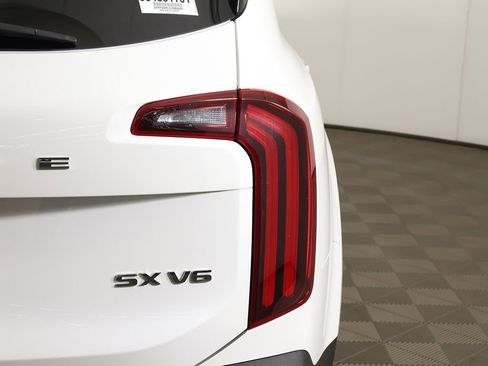 Used 2020 Kia Telluride SX w/ SX Prestige Package image 21