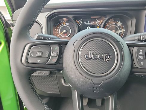 New 2026 Jeep Gladiator Sport AWD/4WD image 19