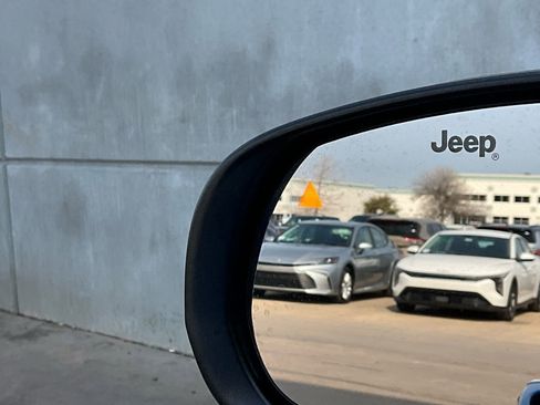 Used 2025 Jeep Compass Trailhawk w/ Trailer Tow Group image 19