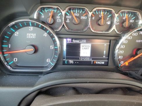 Used 2015 Chevrolet Suburban LTZ image 17