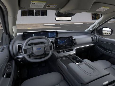 New 2026 Ford Expedition Max Active image 9