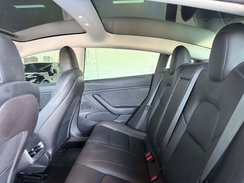 Used 2019 Tesla Model 3 Standard Range Plus RWD image 13