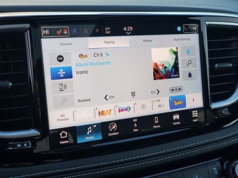 New 2026 Chrysler Pacifica Limited w/ S Appearance Package image 14