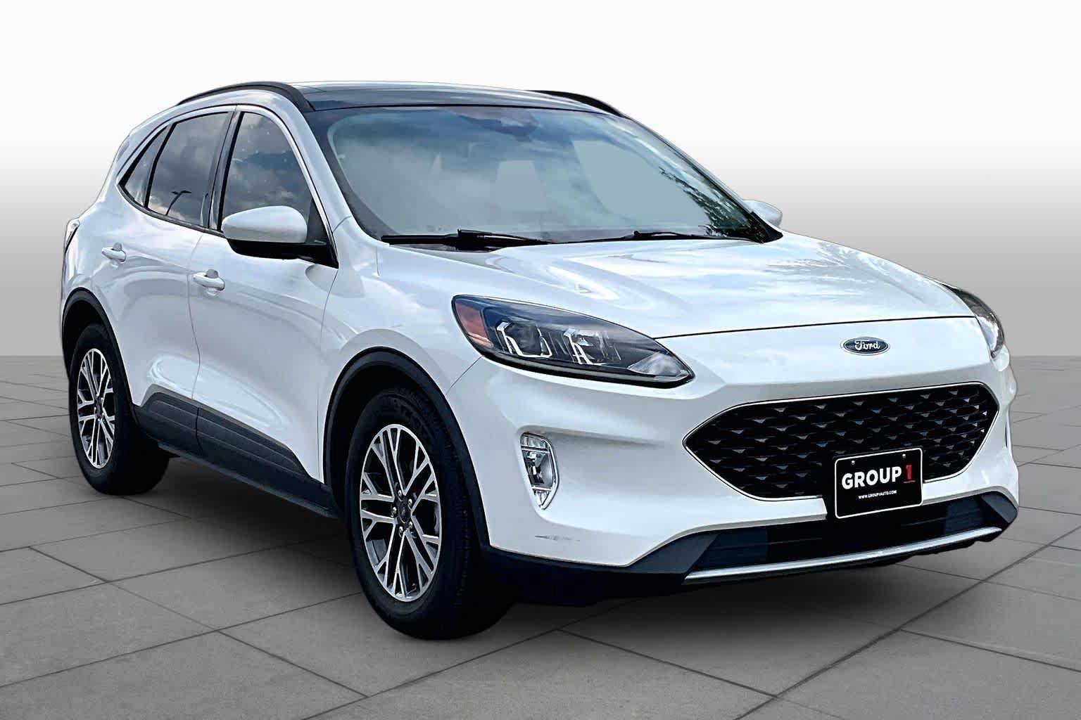 Used 2020 Ford Escape SEL FWD image 3