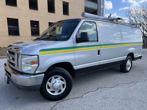 Used 2011 Ford E-250 and Econoline 250 Extended w/ Commercial Cargo Van Pkg image 2