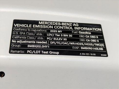 Certified 2025 Mercedes-Benz GLC 300 image 24