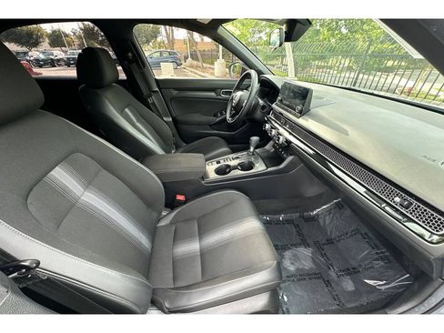 Used 2025 Honda Civic Sport image 18