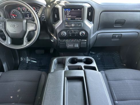 Used 2022 Chevrolet Silverado 1500 Custom Trail Boss w/ LPO, Dark Essentials Package image 17