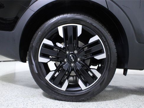 Used 2024 Kia Telluride SX FWD image 8