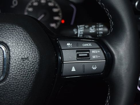 Used 2023 Honda Civic Sport image 9