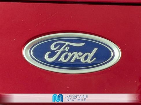 Used 2016 Ford Fusion SE w/ Equipment Group 202A image 9