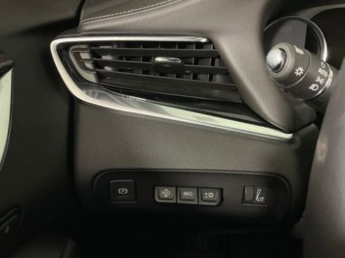 Used 2024 Buick Enclave Avenir w/ Trailering Package, 5000 lbs. FWD image 28
