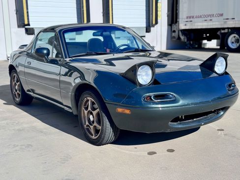 Used 1997 MAZDA MX-5 Miata image 34