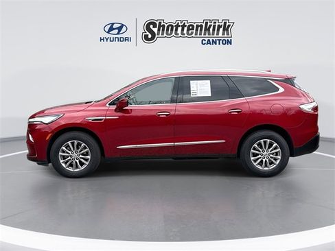 Used 2024 Buick Enclave Premium image 5