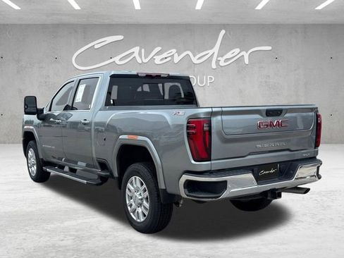 Certified 2024 GMC Sierra 2500 SLT w/ Texas SLT Premium Package AWD/4WD image 17