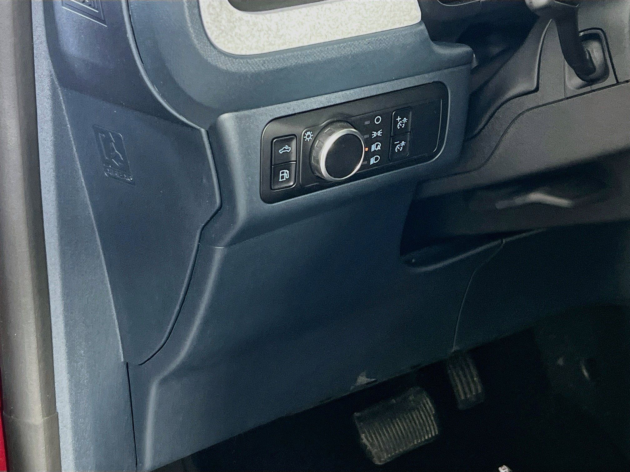 Used 2025 Ford Maverick XLT w/ XLT Luxury Package FWD image 10