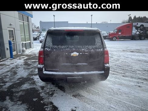 Used 2017 Chevrolet Suburban LT w/ Luxury Package image 6