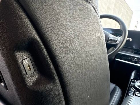 Certified 2024 Kia Sportage EX AWD/4WD image 32