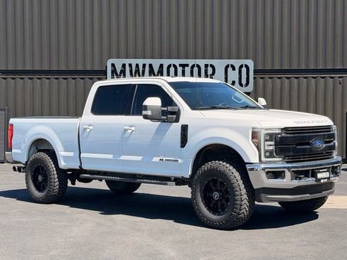 Used 2017 Ford F250 Lariat w/ Lariat Value Package AWD/4WD image 1